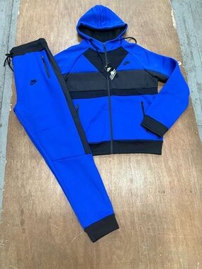 Nike Blue and Black Zip-Up Hoodie with Matching Joggers